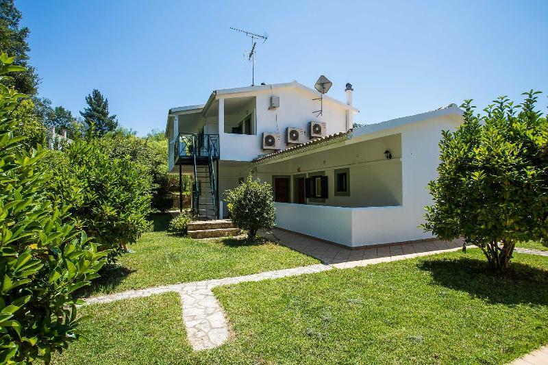 Paradise Inn Liapades Corfu Exterior photo