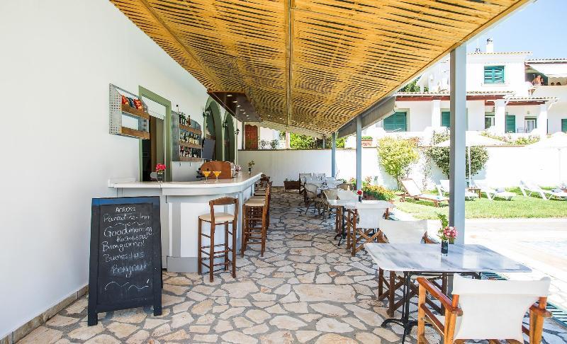 Paradise Inn Liapades Corfu Exterior photo